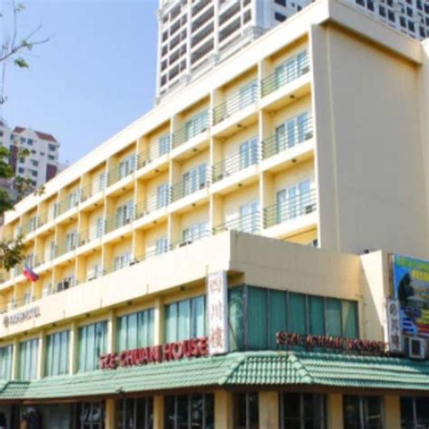 hotels near robinsons place|Hotels near Robinsons Place Manila .